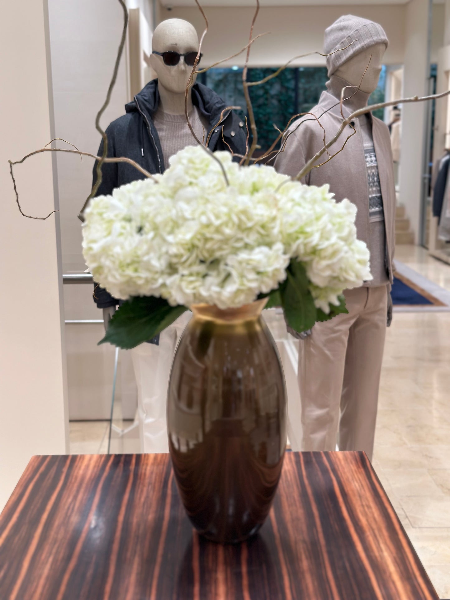 Ramo Luxury de Hortensias Blancas - El Detalle Perfecto para Ocasiones Especiales