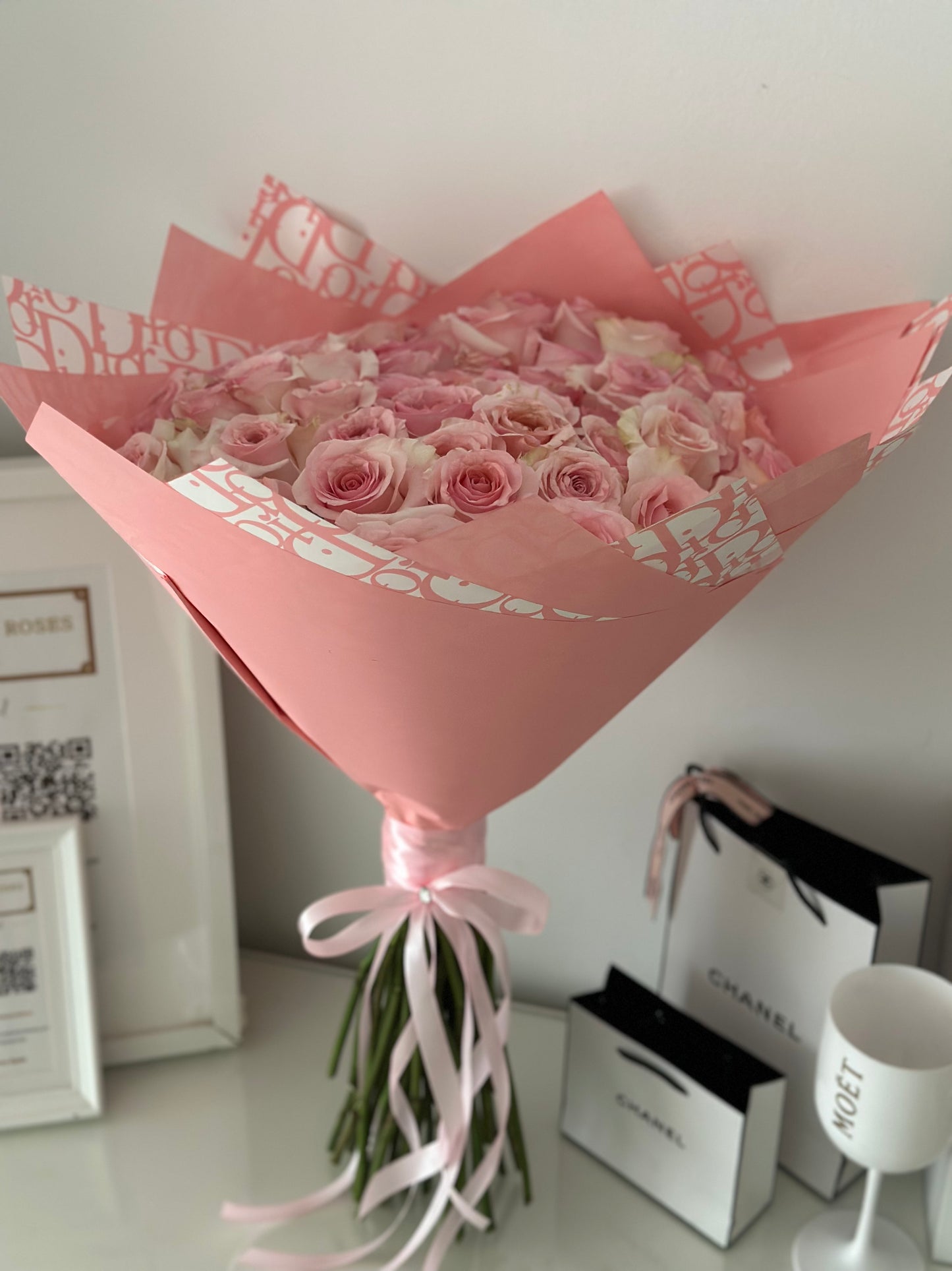 Ramo Dior de Rosas Frescas The Prestige Roses