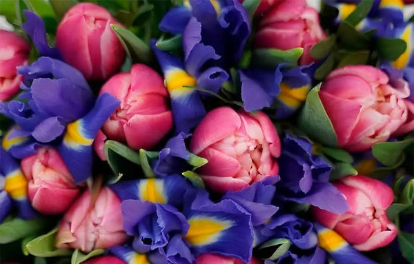 Ramo exclusivo de The Prestige Roses Madrid, envuelto en un diseño sofisticado y listo para regalar.