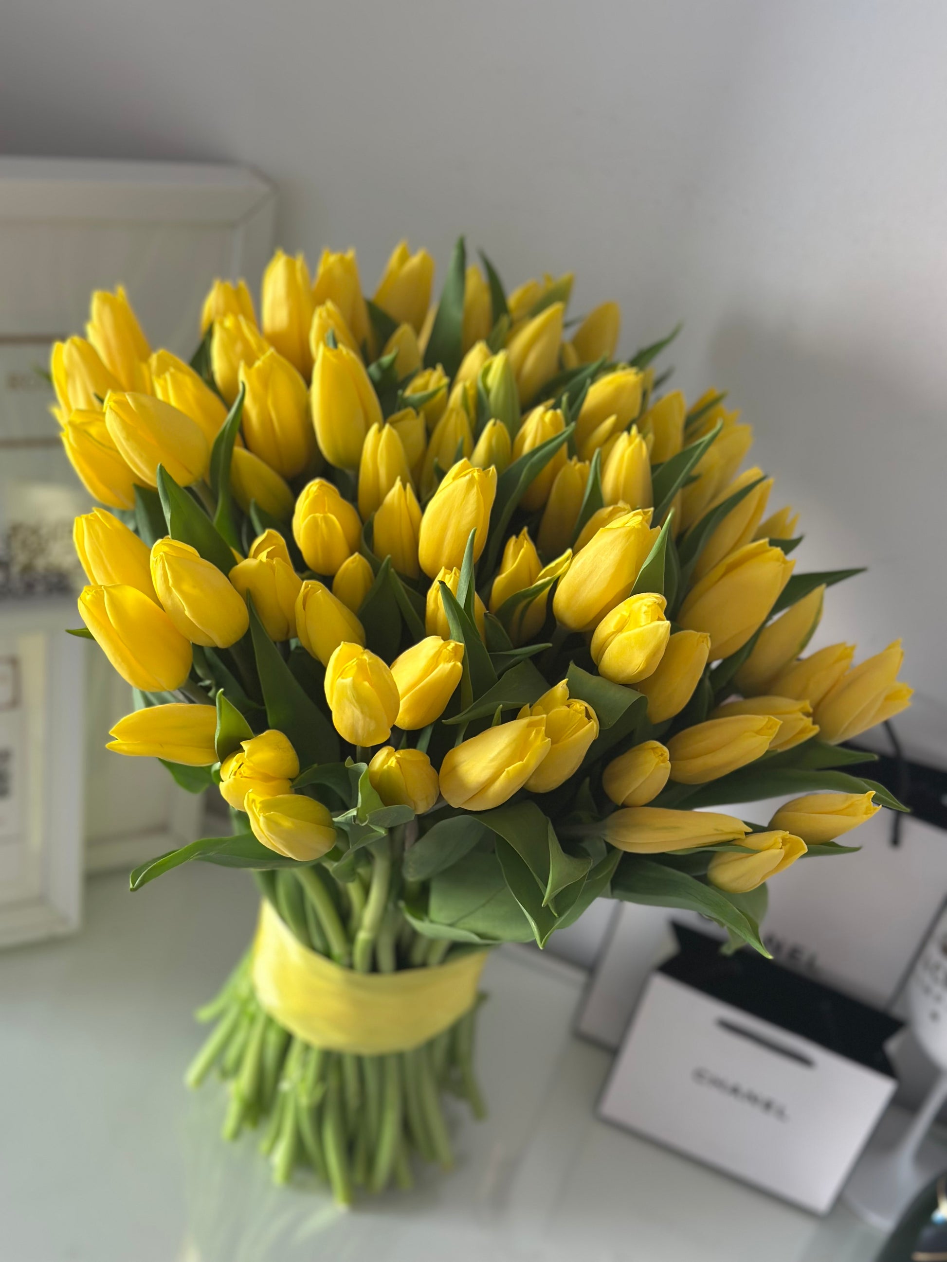 Floristería en Madrid con tulipanes amarillos frescos – envío rápido