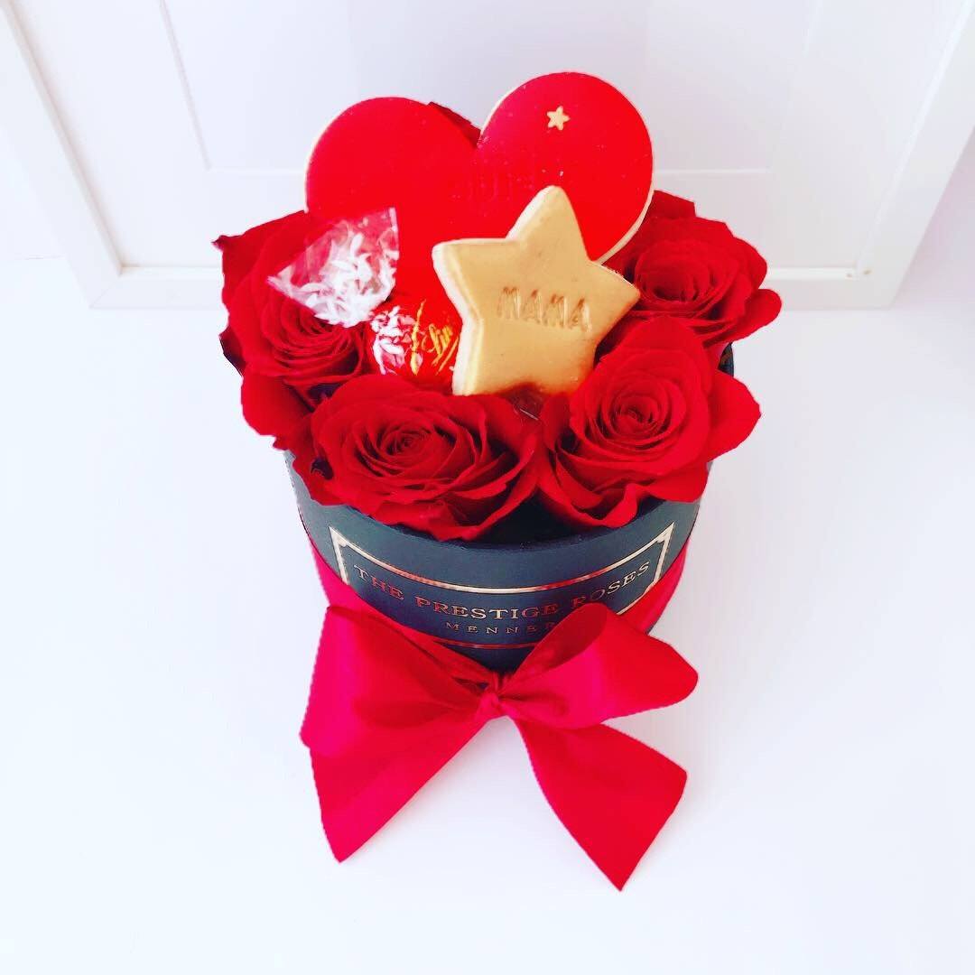 Colección Rosas con Chocolate - La Mejor Colección de Rosas Frescas con Chocolate - The Prestige Roses Madrid