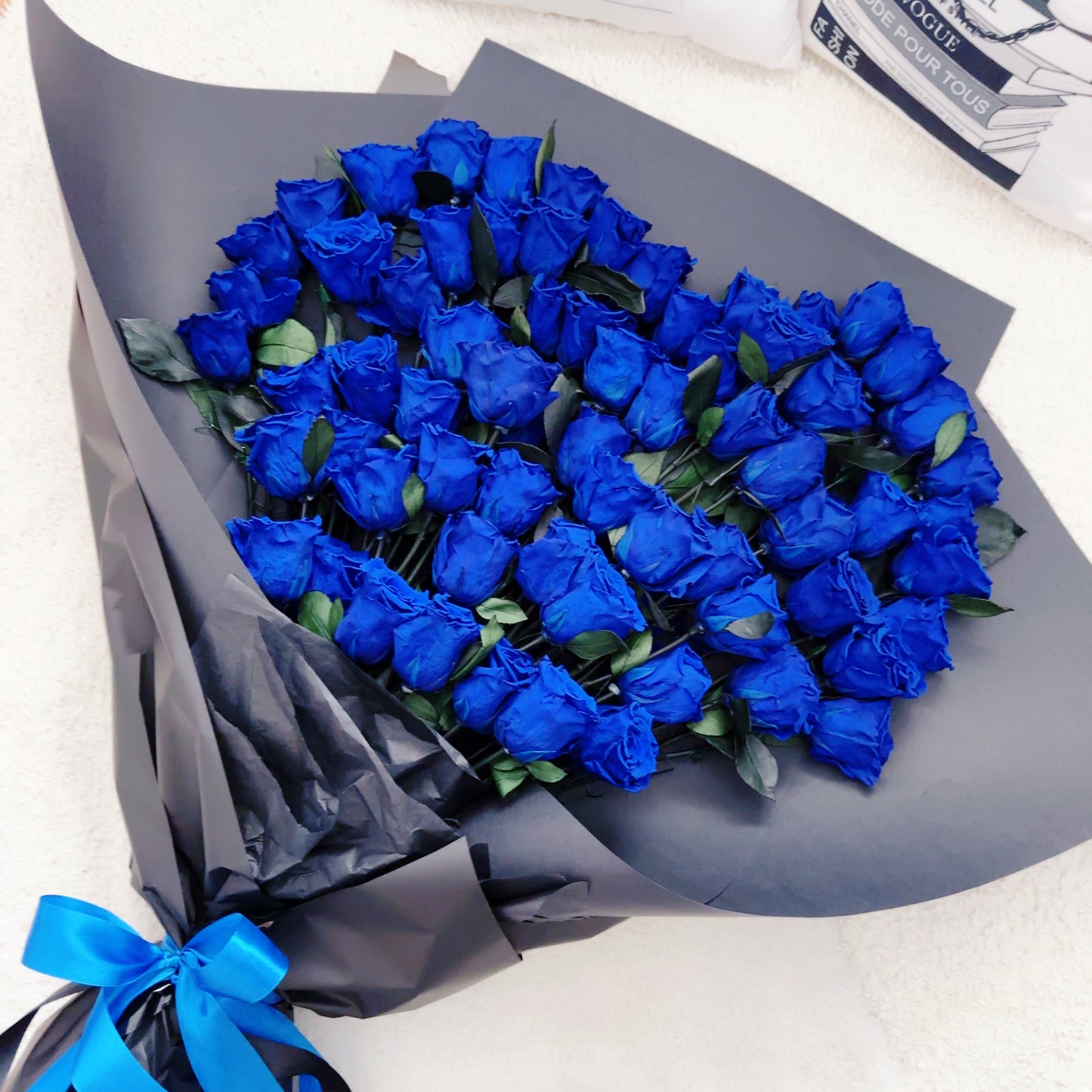 Ramo de Rosas naturales preservadas en forma Corazon