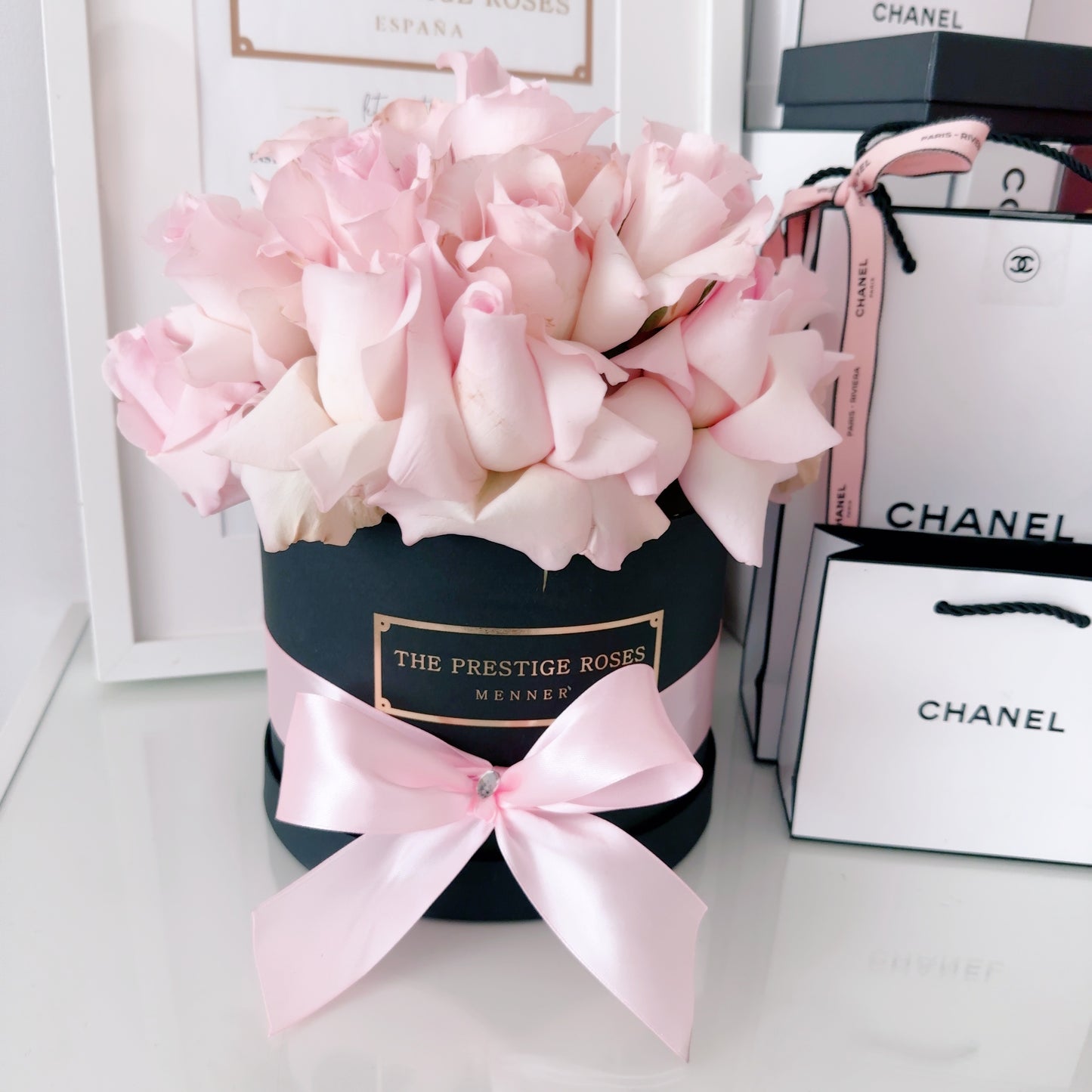 Caja de Rosas Frescas Naturales con Números para cumpleaños o aniversario