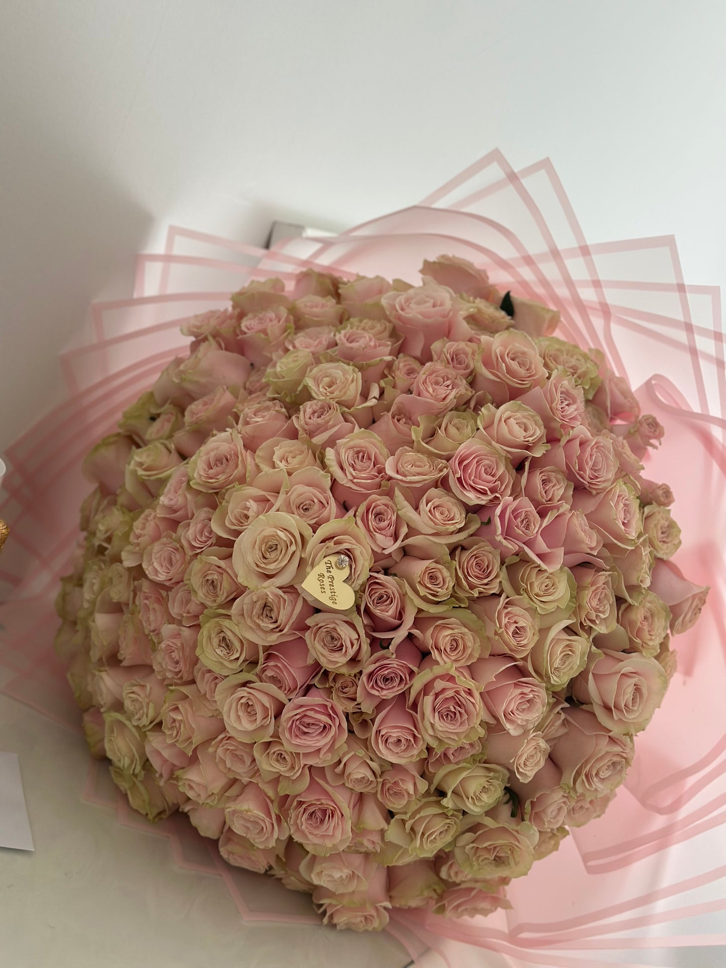 Bouquet de 200 Rosas – Elegancia Suprema