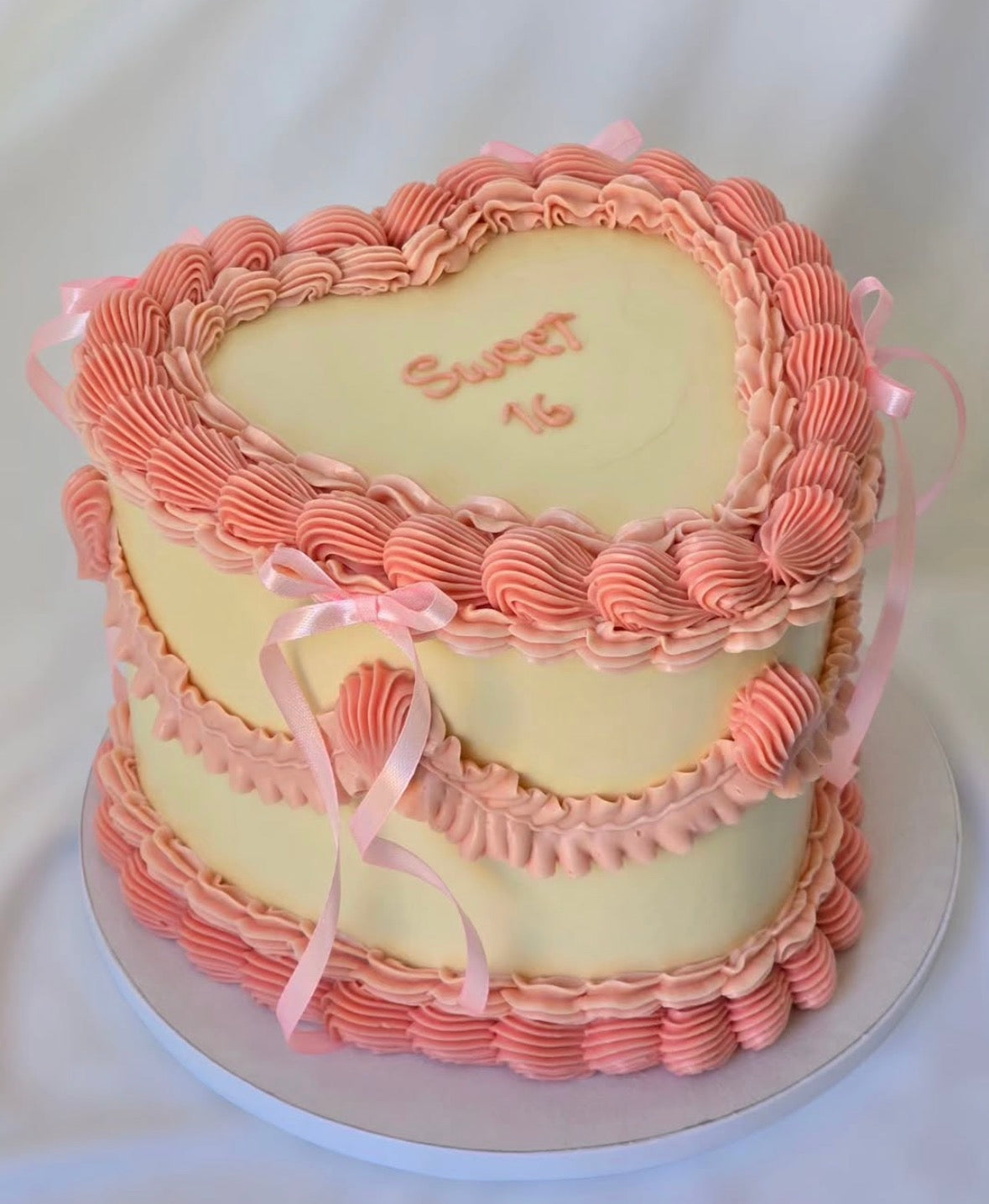 Tarta Personalizada Luxury en Madrid – Vintage Cake & Corazón