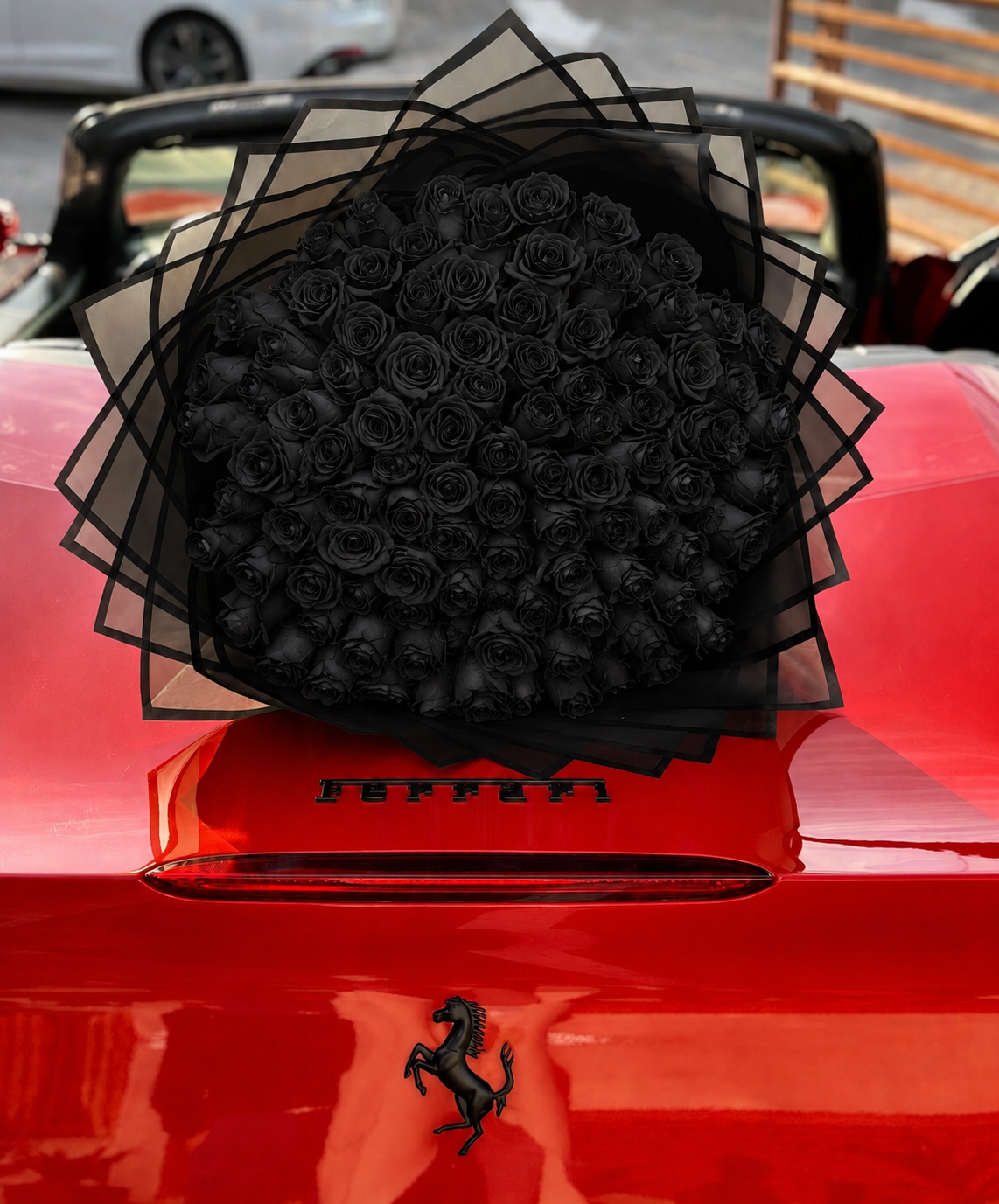 Ramo de rosas frescas negras premium con entrega el mismo día en Madrid