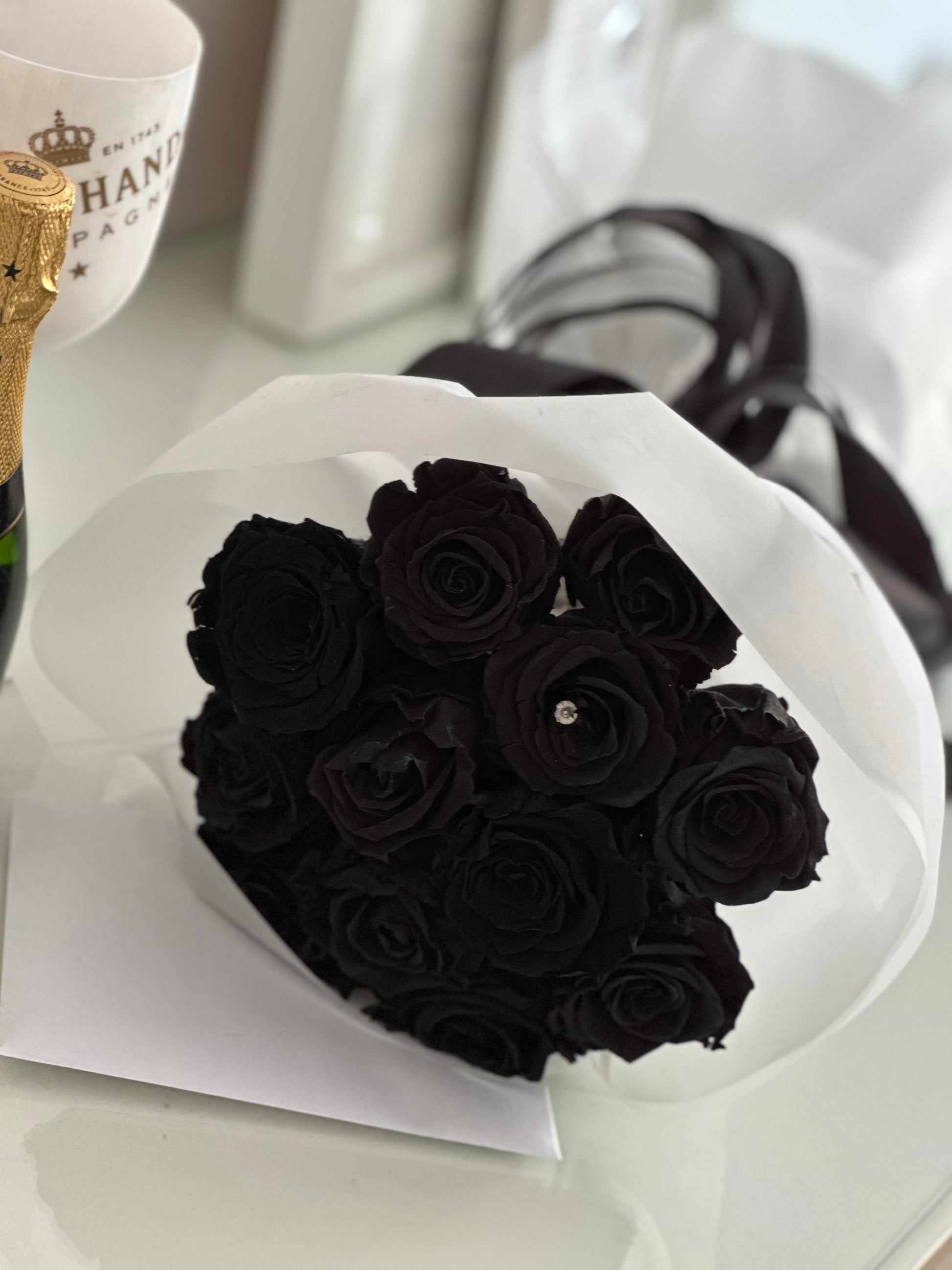 ETERNITÉ ramo de rosas preservadas premium en Madrid