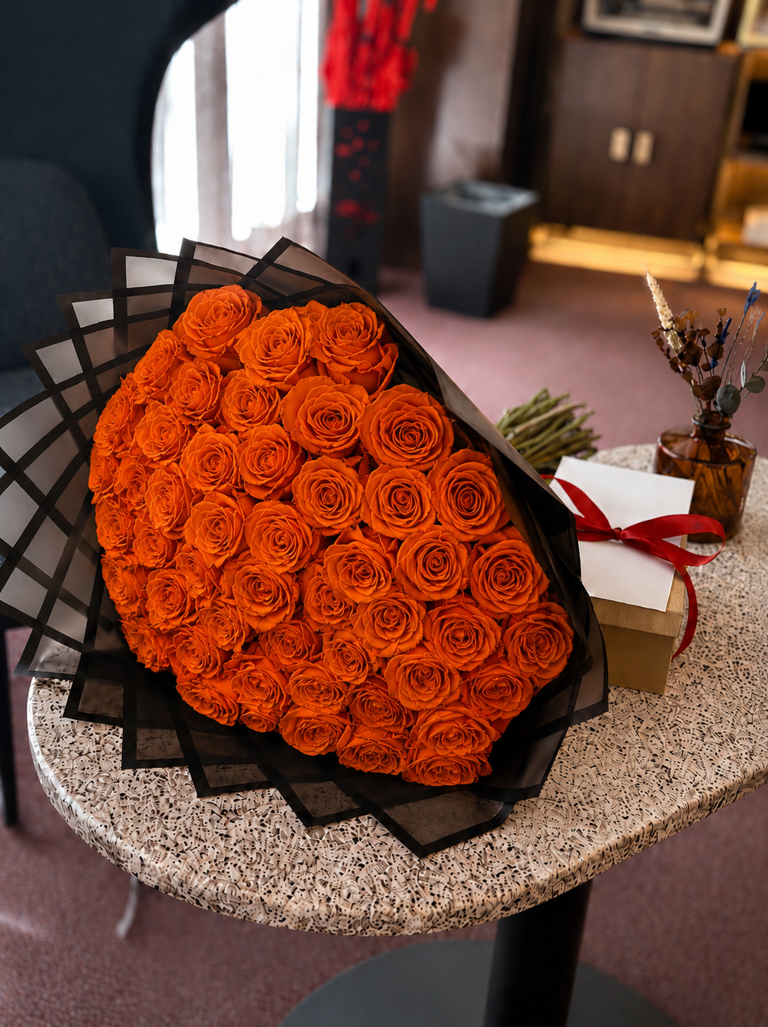 Rosas naranjas frescas para regalo con entrega en Madrid