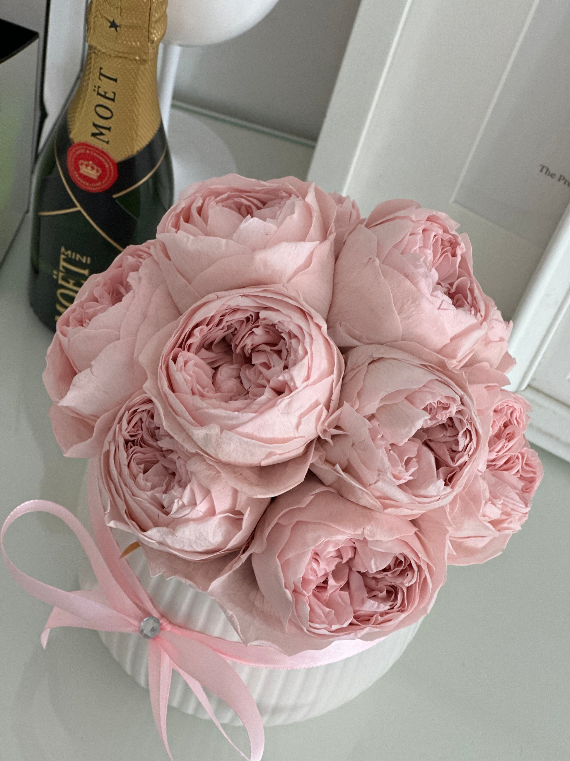 Decoración de peonías eternas en cerámica, estilo premium