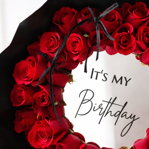 Ramo de rosas de lujo con mensaje personalizado en espejo para cumpleaños