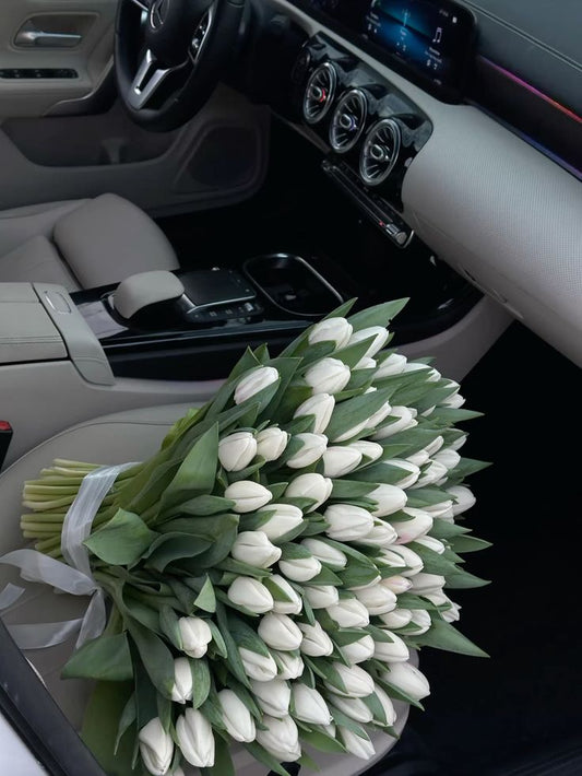 Tulipanes blancos frescos a domicilio entrega vip – The Prestige Roses Madrid