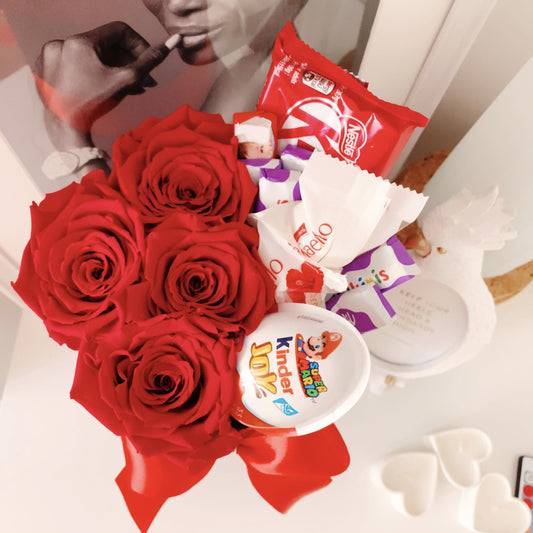 Caja Brillo Redonda de Rosas Eternas con chocolate  | The Prestige Roses