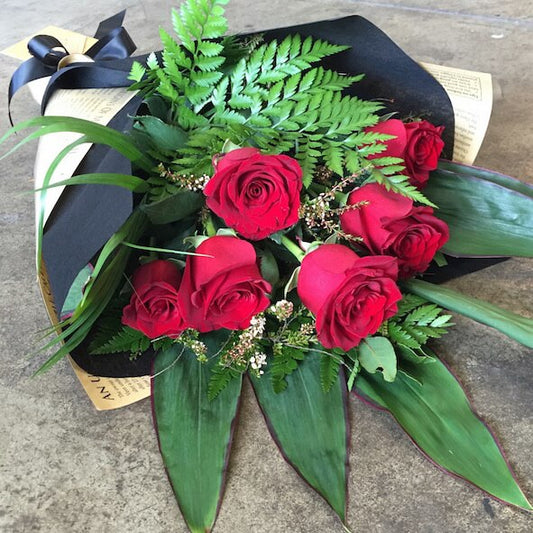 Ramo de Rosas Frescas con Verdes - The Prestige Roses España