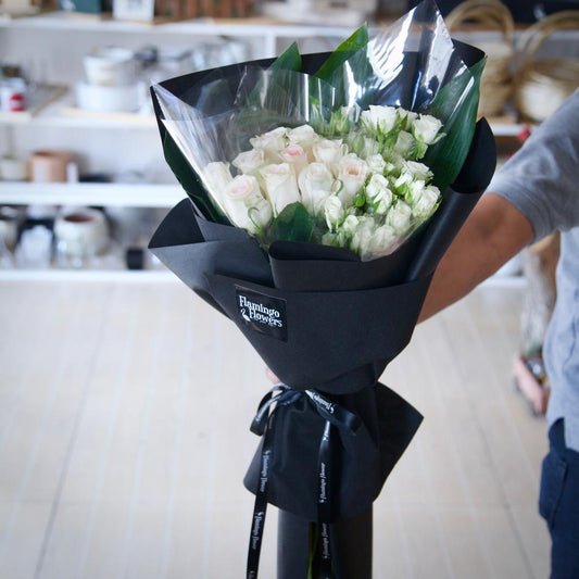 Colección Ramo de Flores - Bouquet Classy Rosas Blancas - The Prestige Roses Espana
