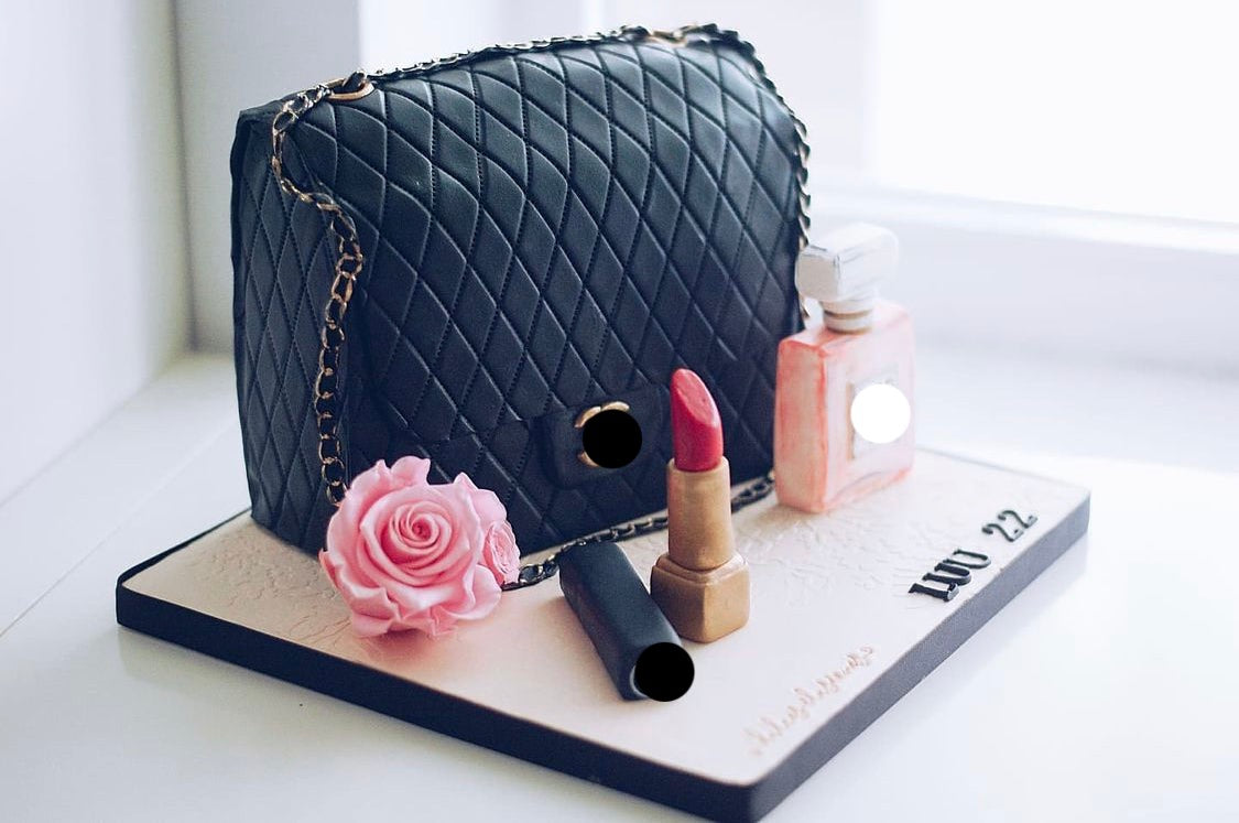 Colección Tartas Artesanales tarta Chanel - The Prestige Roses España